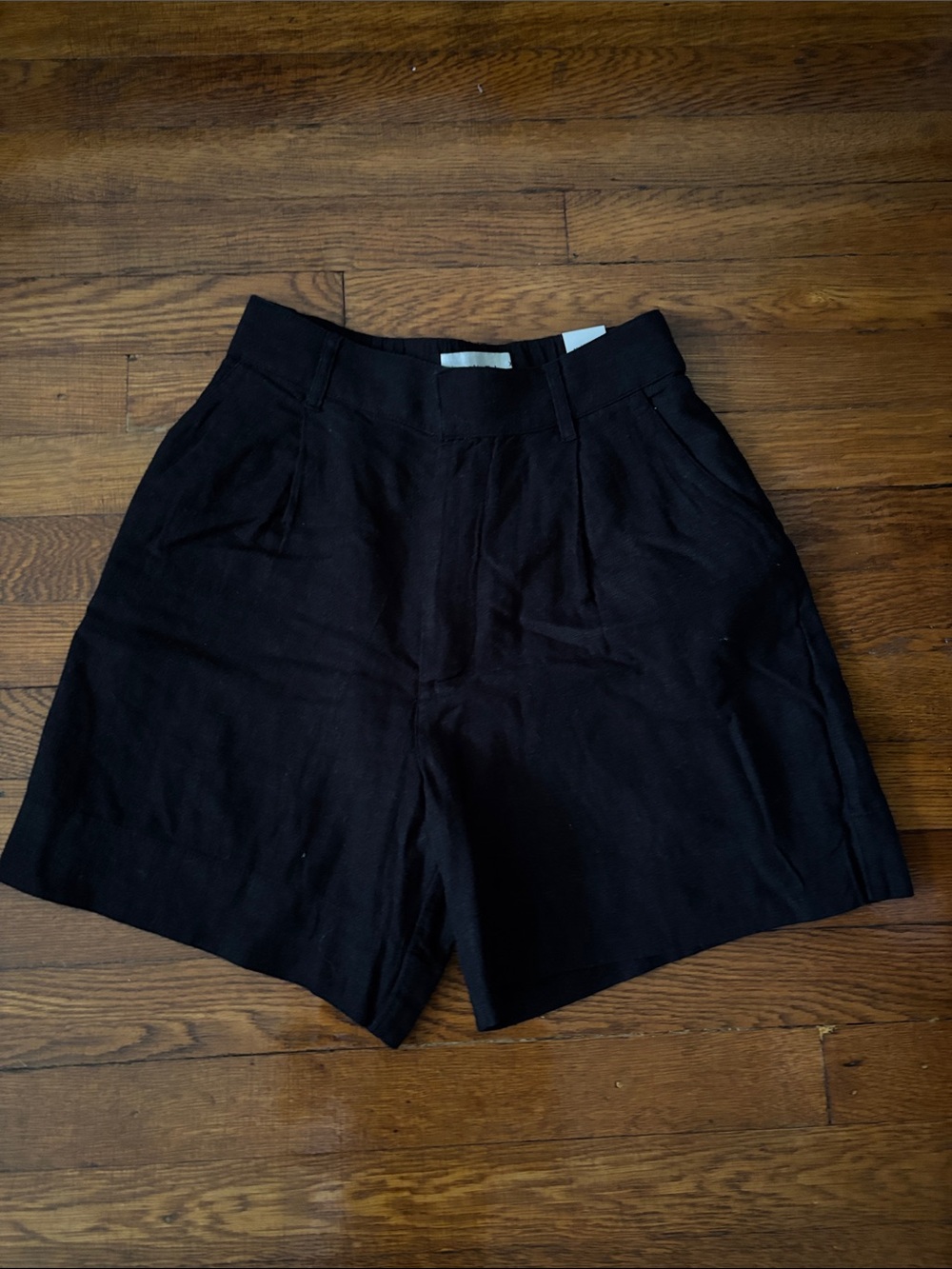 Women's Black Linen High-Waist Tailored Shorts